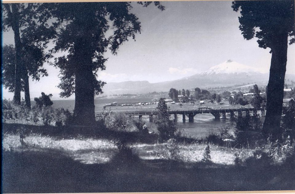 Primer puente Sobre R&iacute;o Tolt&eacute;n entrada Villarrica